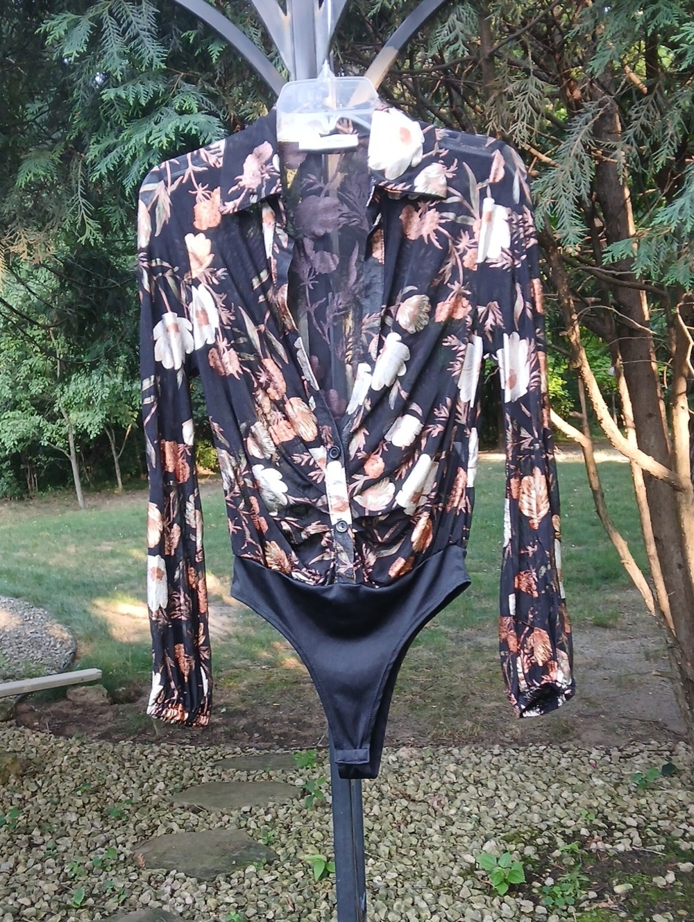 Monaco Black Mesh Long Sleeve Floral Bodysuit. Sz M